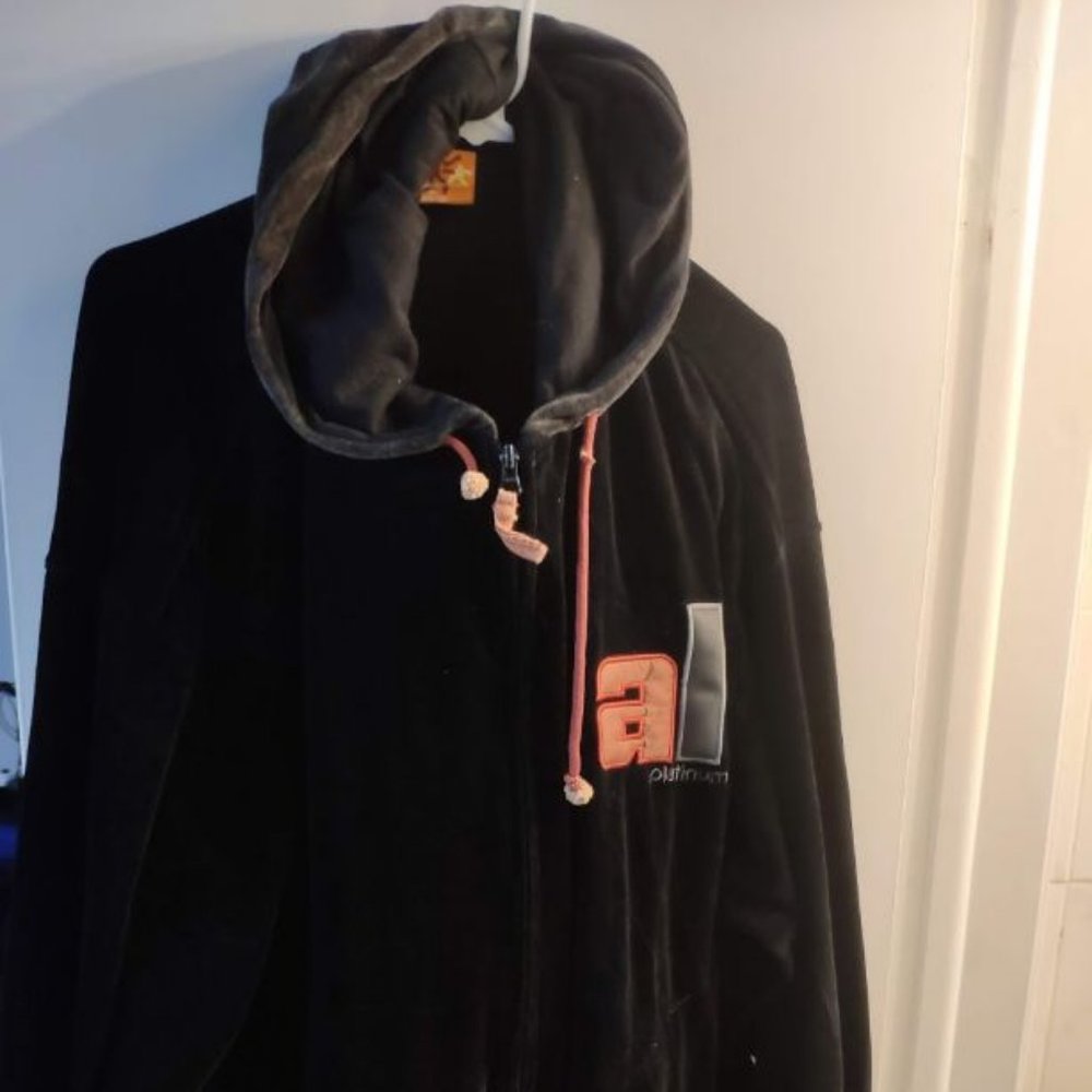 Platinum Fubu Muhammad sweatsuit XL